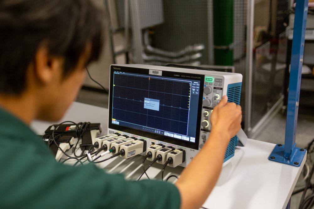 Student working with a technical device